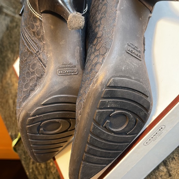 COACH "C"  LOGO WOMEN BOOTIES Size 7 1/2 - Picture 9 of 12